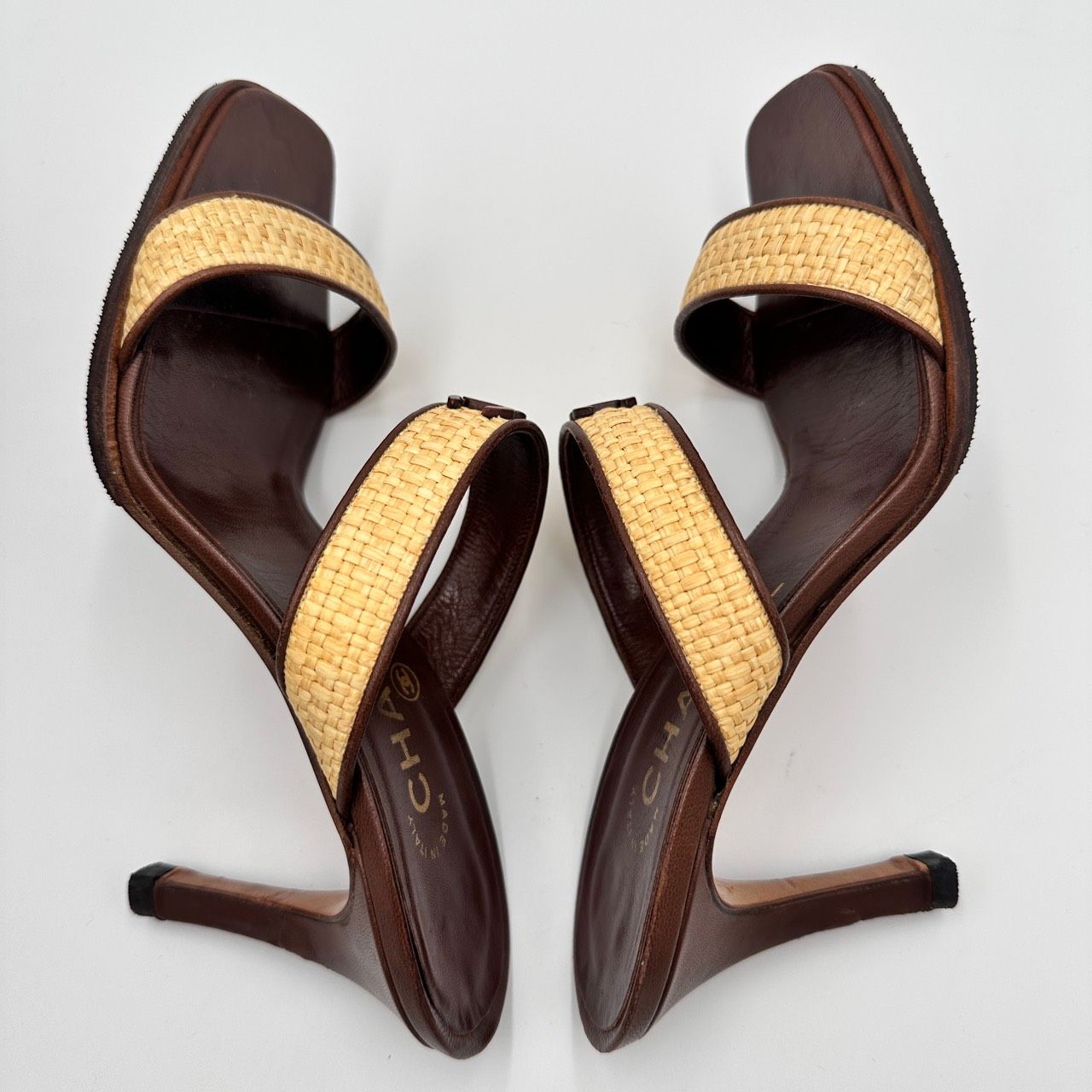 CHANEL（シャネル）ココマーク ラフィア レザー ミュールサンダル