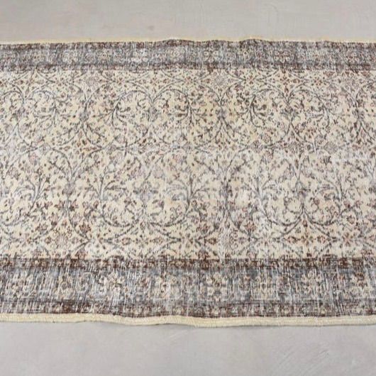 トルコヴィンテージラグ クリームイエローとくすみブルー 草木柄