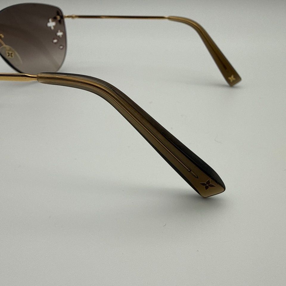 ルイヴィトン サングラス デスマヨ・キャットアイ Z0051U - メルカリ