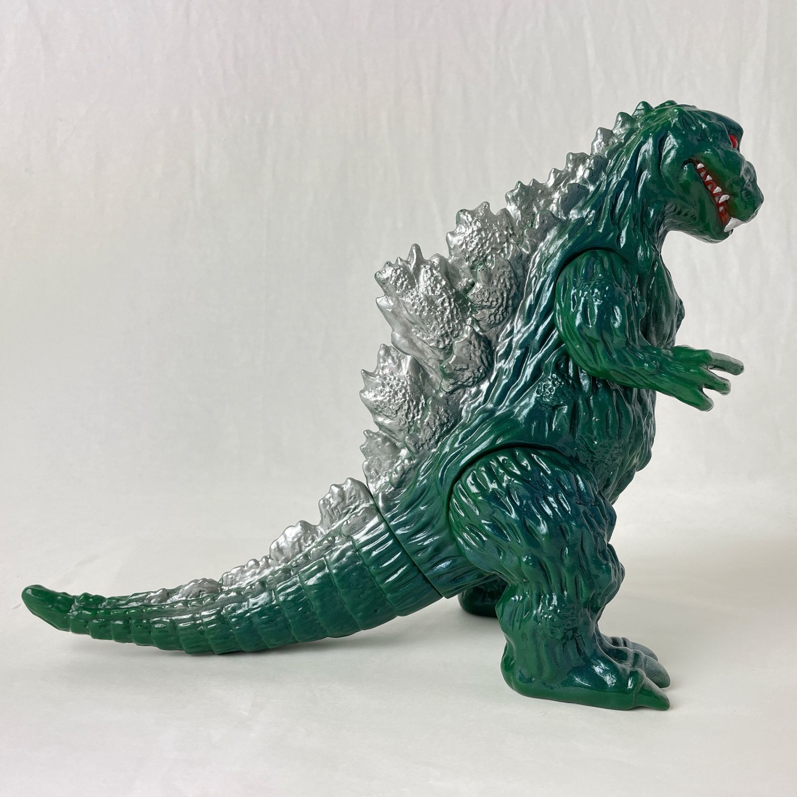 M1号 ひな形ゴジラ 赤目・緑成形 ゴジラプレミアムコレクションズ限定