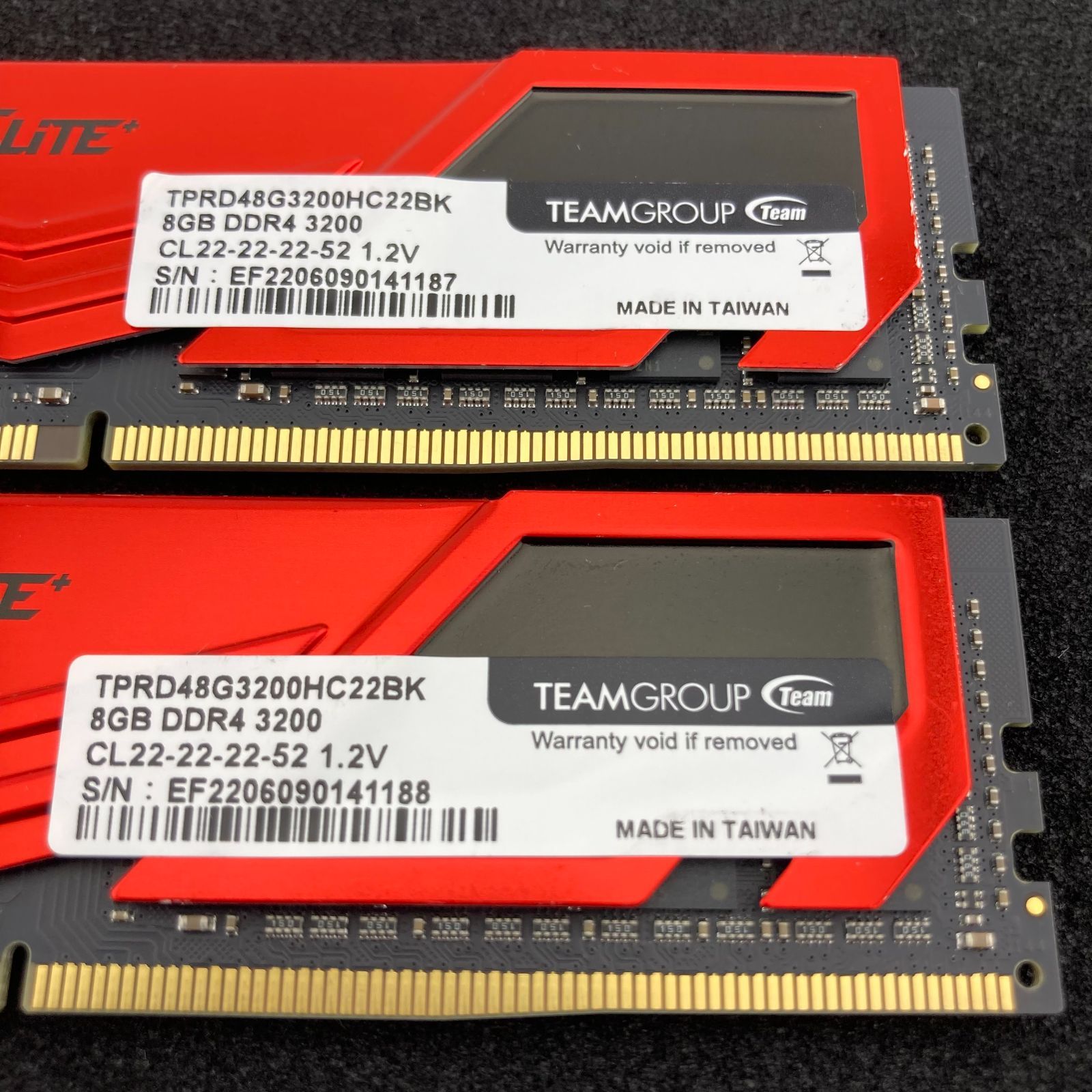 Team メモリ 16GB(8GB ×2） / DDR4-3200 / / TPRD48G3200HC22BK