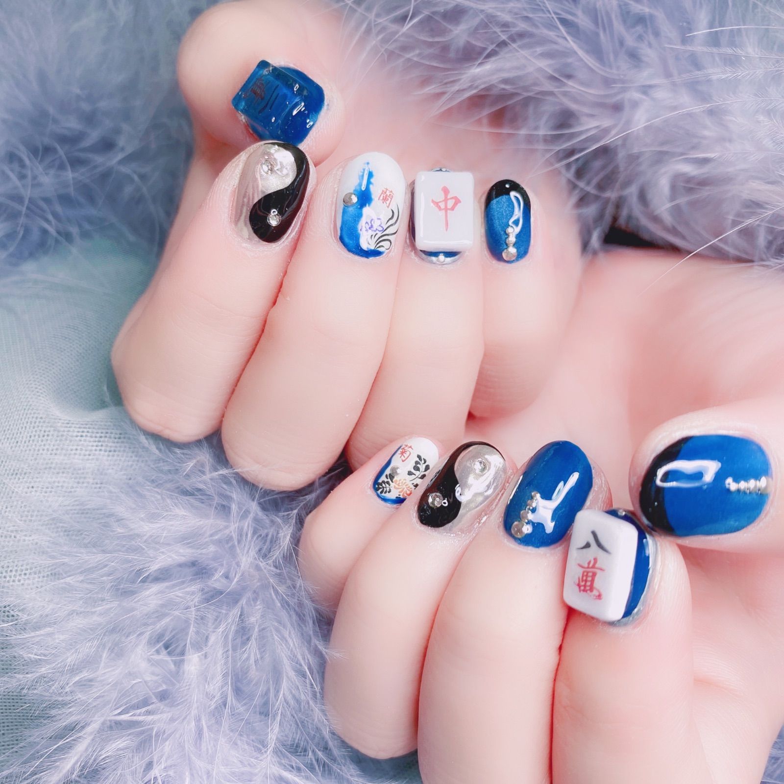 麻雀牌 大容量パック ネイルパーツ - メルカリ