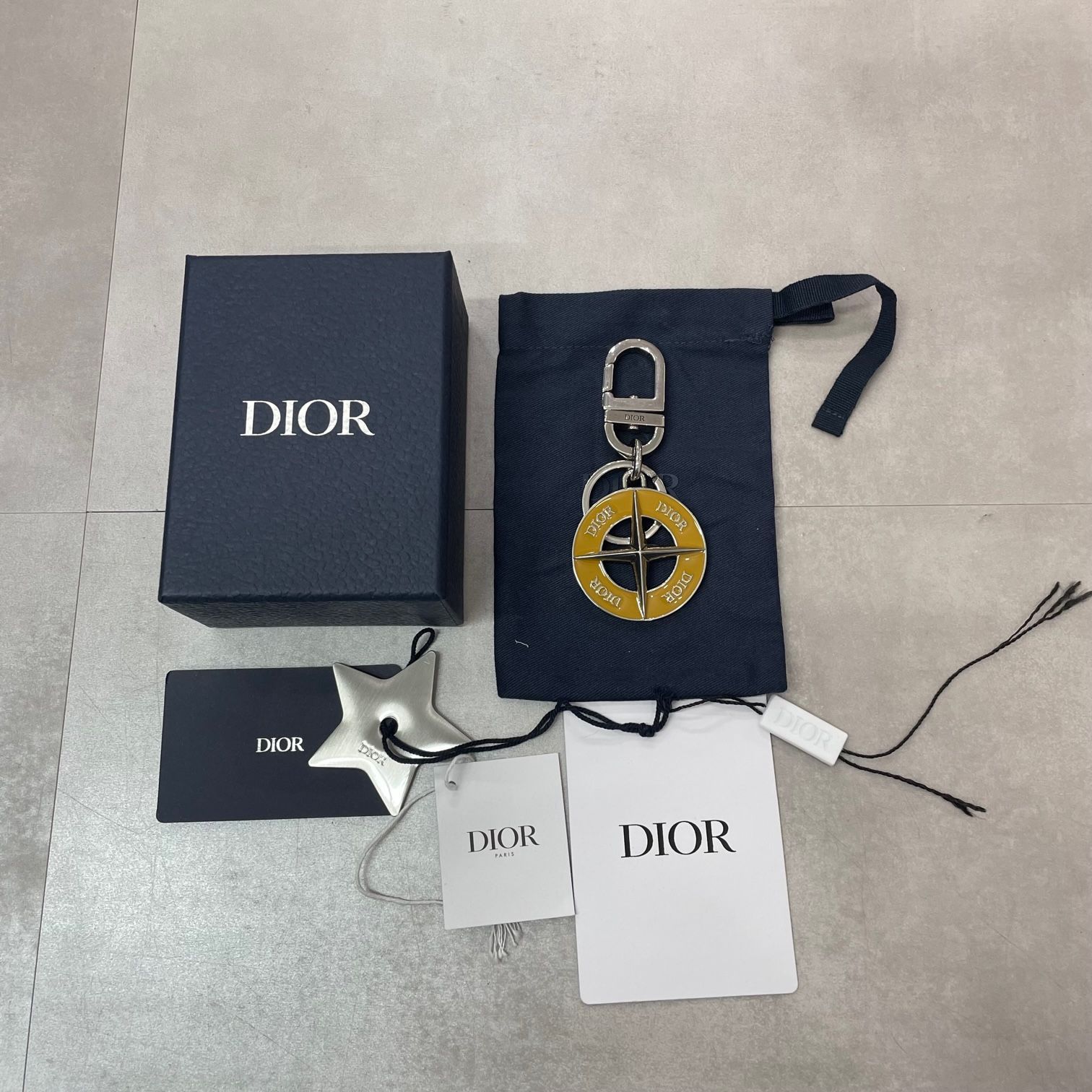 国内正規 DIOR AND STONE ISLAND キーホルダー イエロー ストー