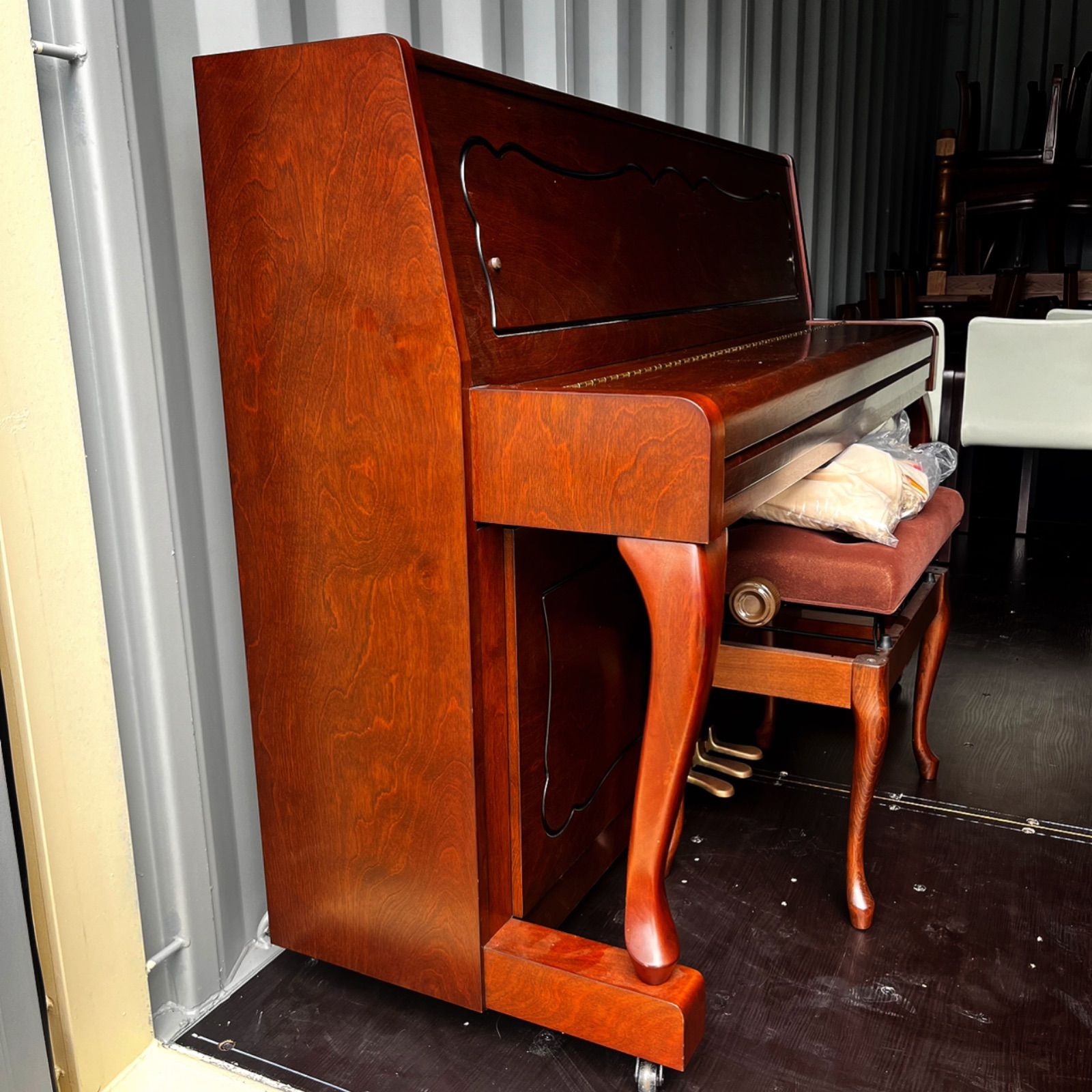 取付無料！カワイ上位モデル 猫脚アンティークアップライトピアノ 椅子