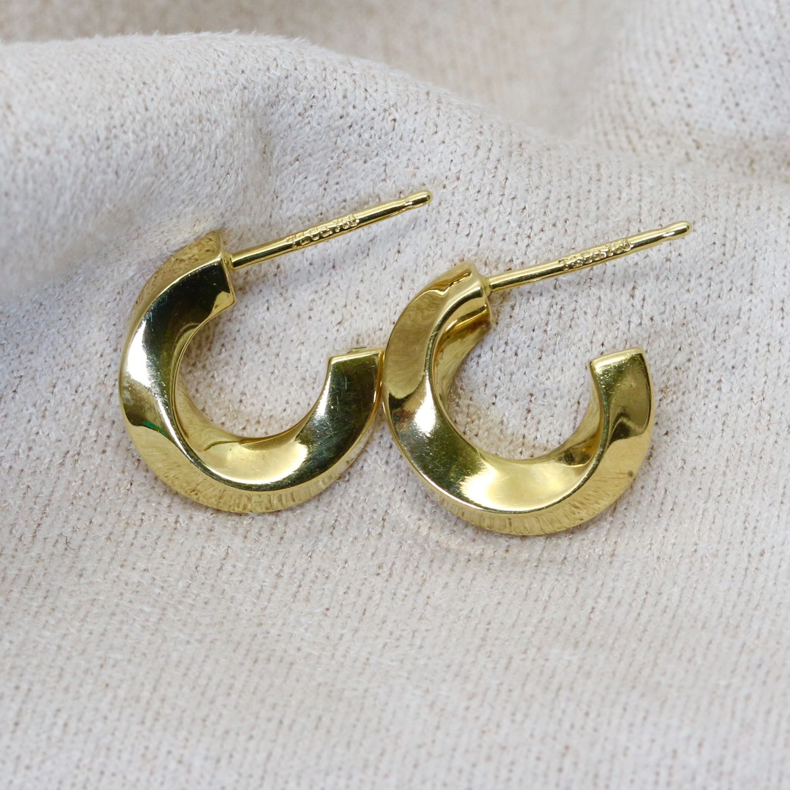 希少 ティファニー ナイフエッジ ツイスト フープ ピアス/24-3164S