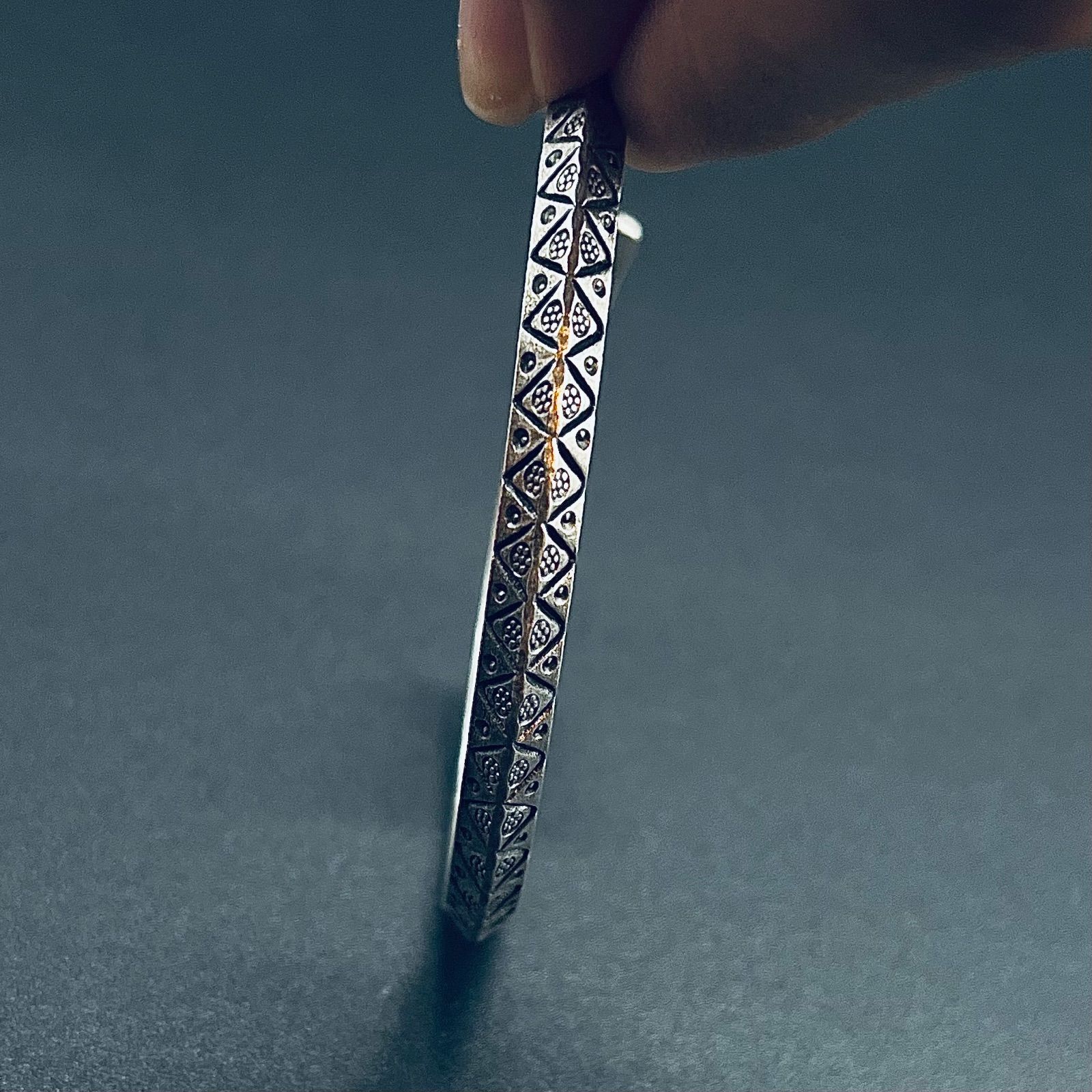 カレンシルバー 民族デザイン バングル ブレスレット カレン族 銀純度