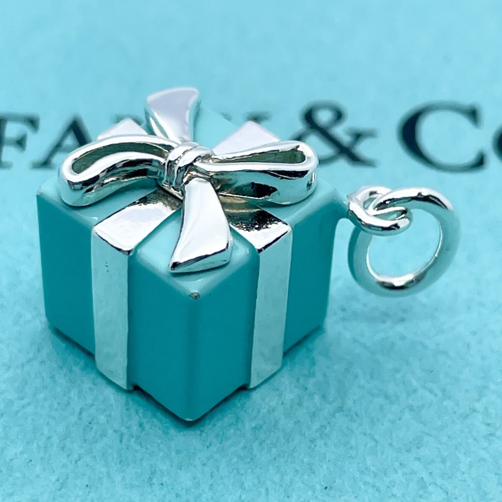 ティファニー ブルー プレゼントボックス ネックレストップ /24-2220S