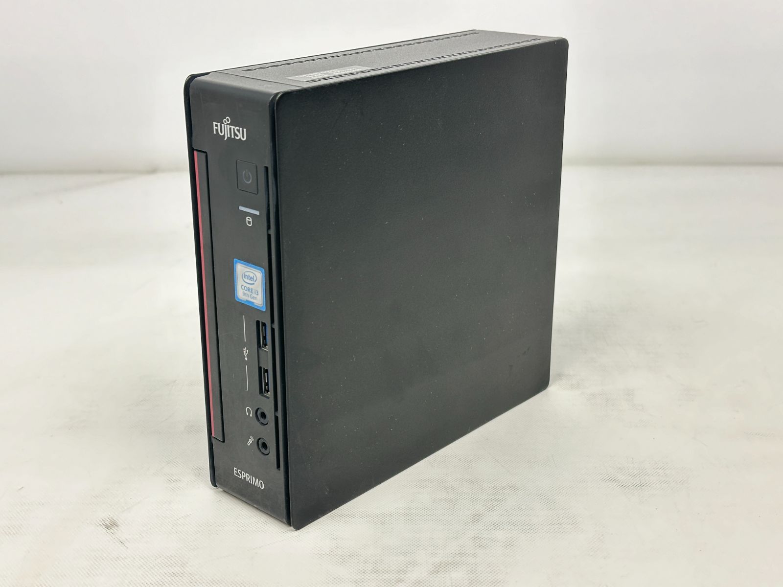 Win11Pro 第8世代 i3 搭載 小型ビジネスPC FUJITSU ESPRIMO Q558/V i3