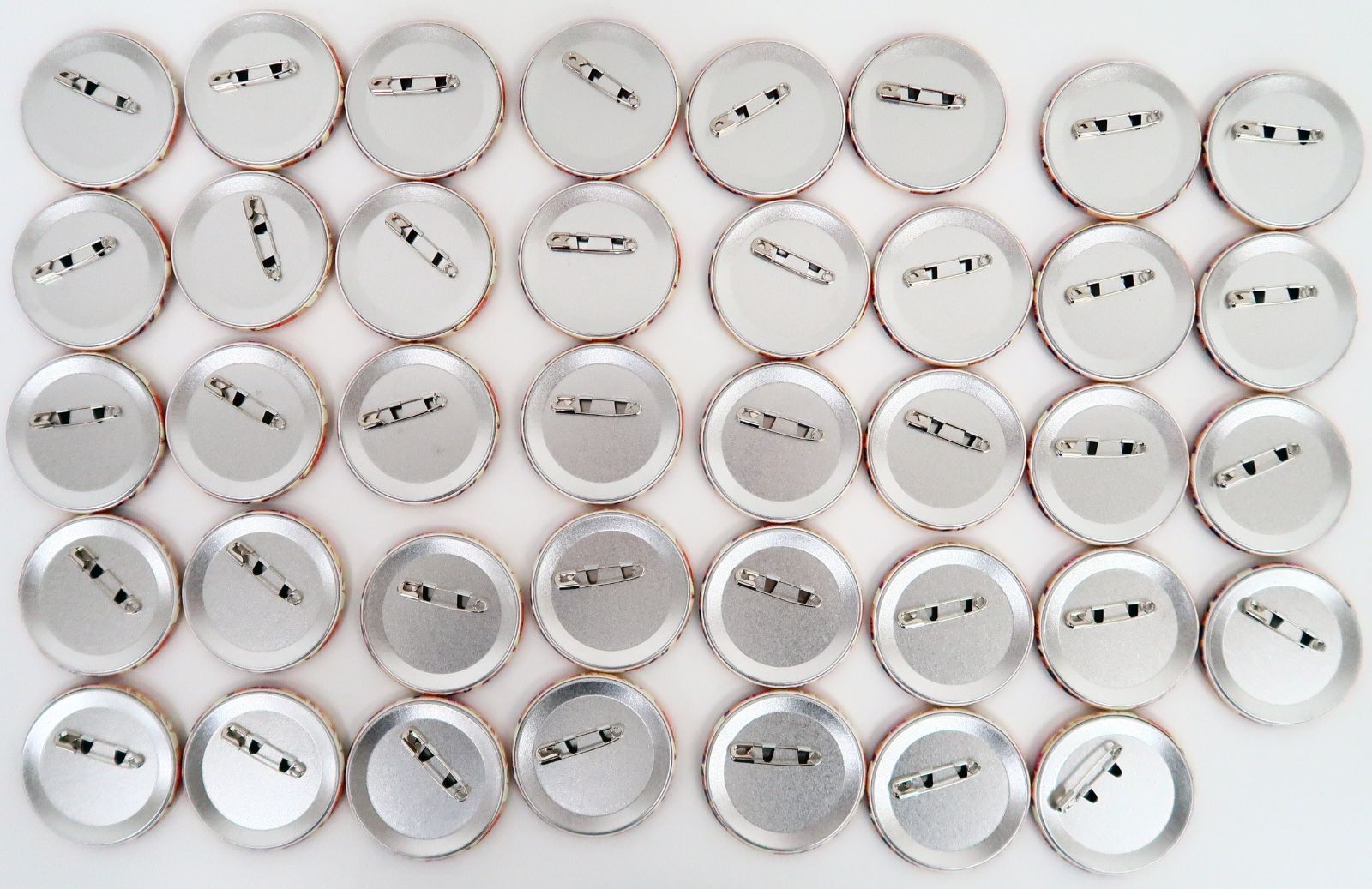 39個 あんさんぶるスターズ フィーチャースカウト缶バッジ [2021