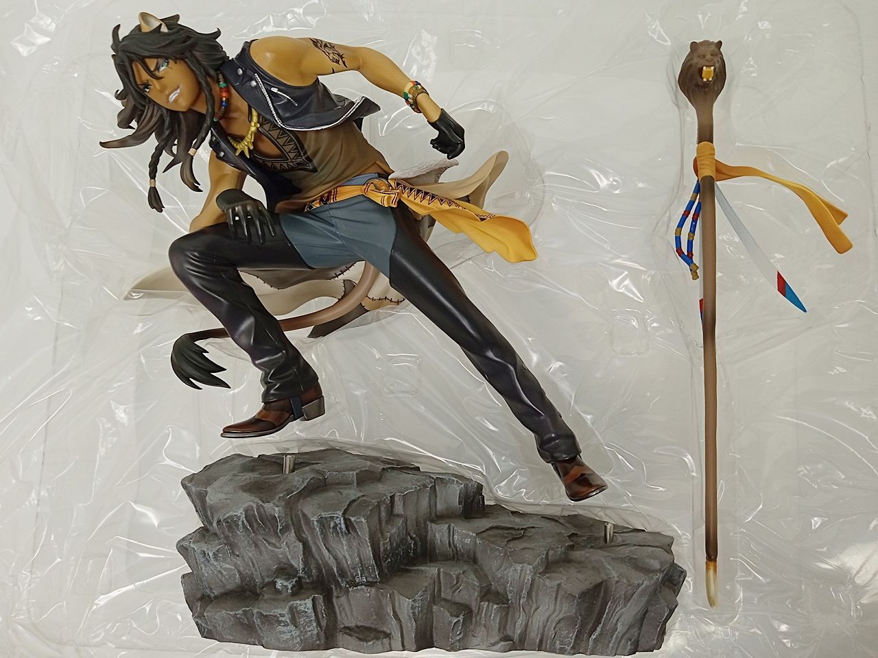 ディズニー ツイステッドワンダーランド ツイステ レオナ・キングス