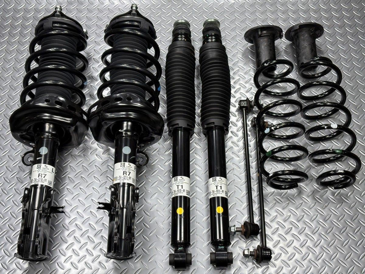 送料無料【新車外し】RC1/RC2/RC4 ホンダ オデッセイ 純正サスキット