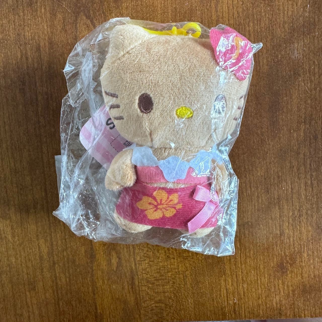 ハワイ 日焼けキティ ぬいぐるみ ハローキティ 新品 ABC ハイビスカス