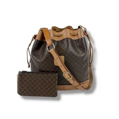 2026年最新】セリーヌ 巾着型ショルダーバッグの人気アイテム - メルカリ