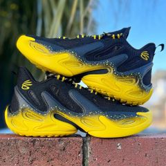 NIKE KYRIE 5 'DUKE PE' ナイキ カイリー 5 デューク 大学 【MEN'S