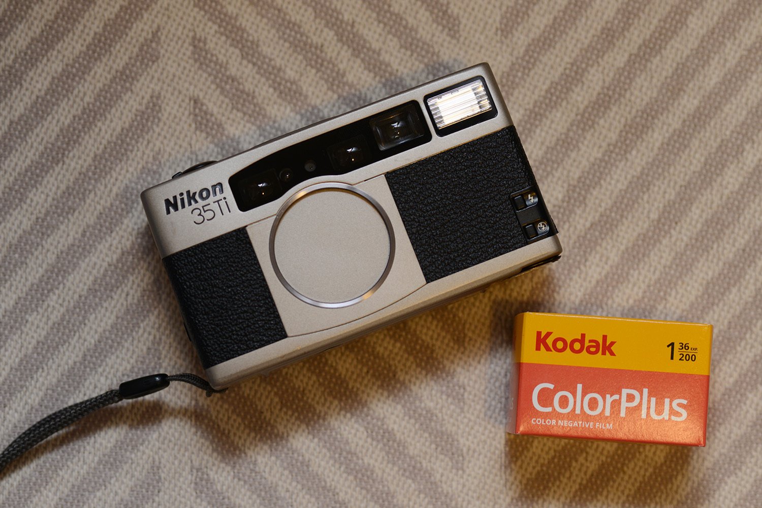 Nikon 35Tiの至福 - 新宿 -｜関幸貴