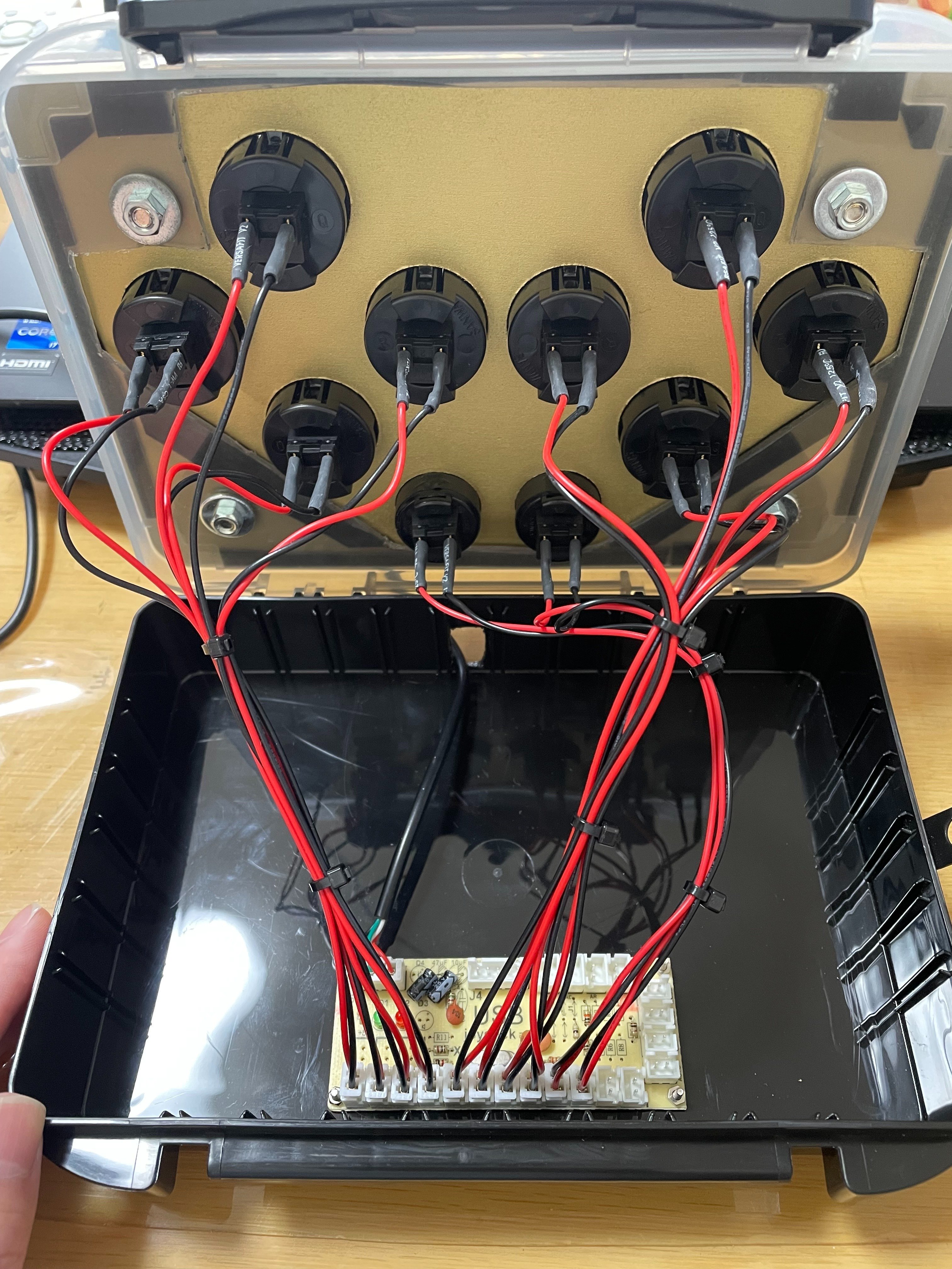 DIY初心者向け】DDR/StepMania 卓上ハンドコントローラーの作り方｜MEKI