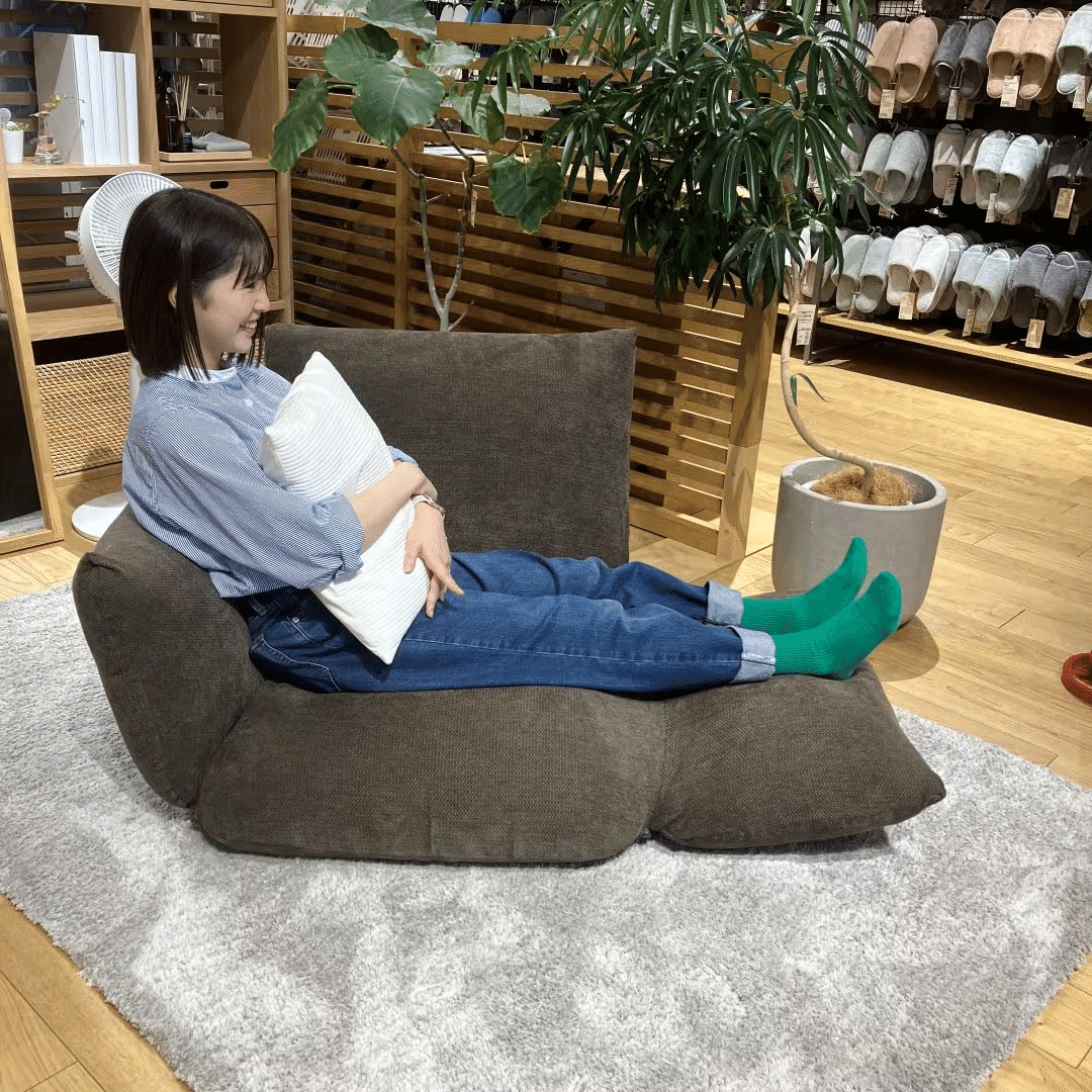 無印良品 リクライニング フロアソファ｜おひとりさまのくつろぎ空間