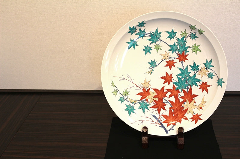 22767 人間国宝 14代酒井田柿右衛門 (濁手紅葉文皿)SAKAIDA Kakiemon