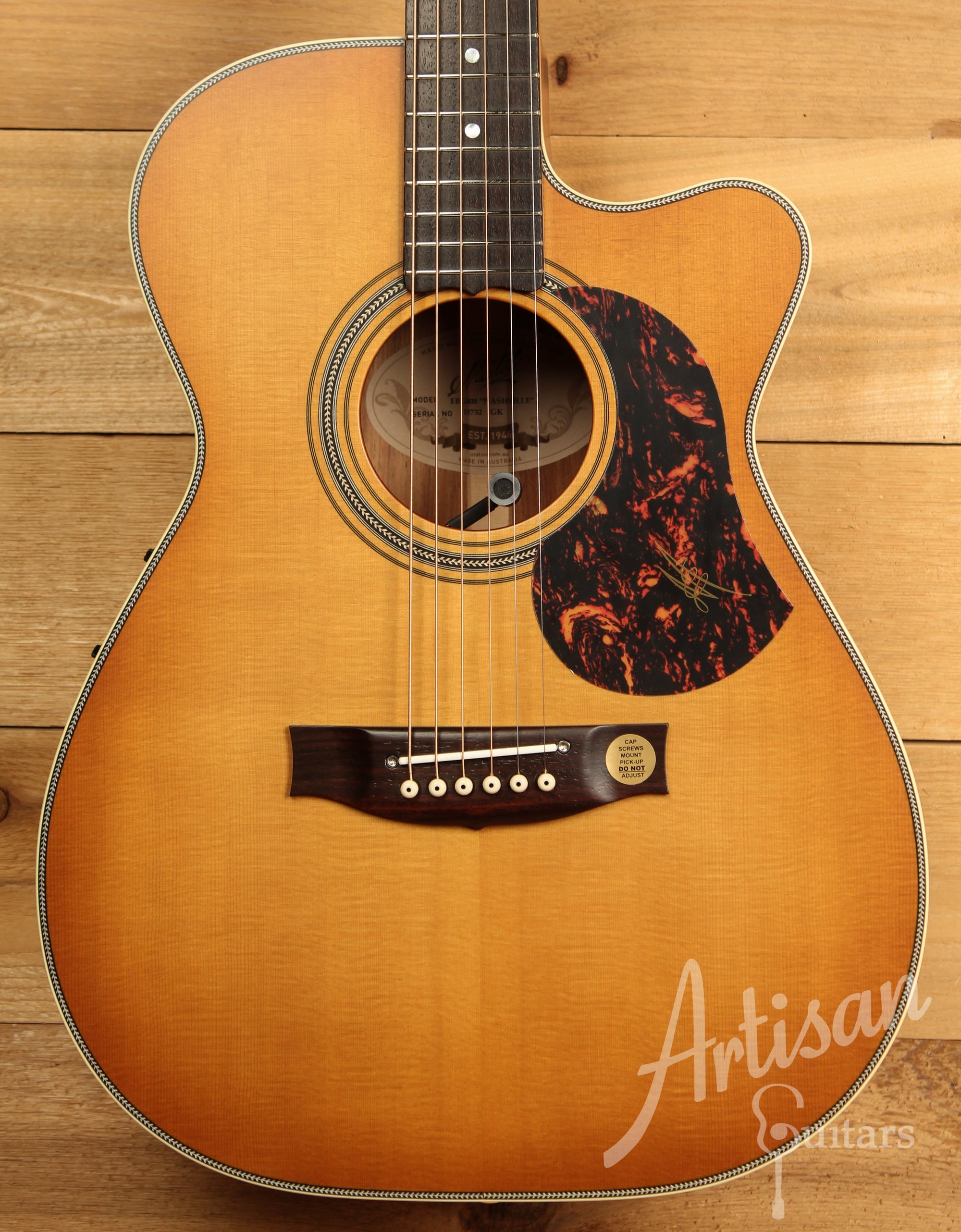 Maton EBG808C Nashville Series Sitka Spruce and Blackwood with