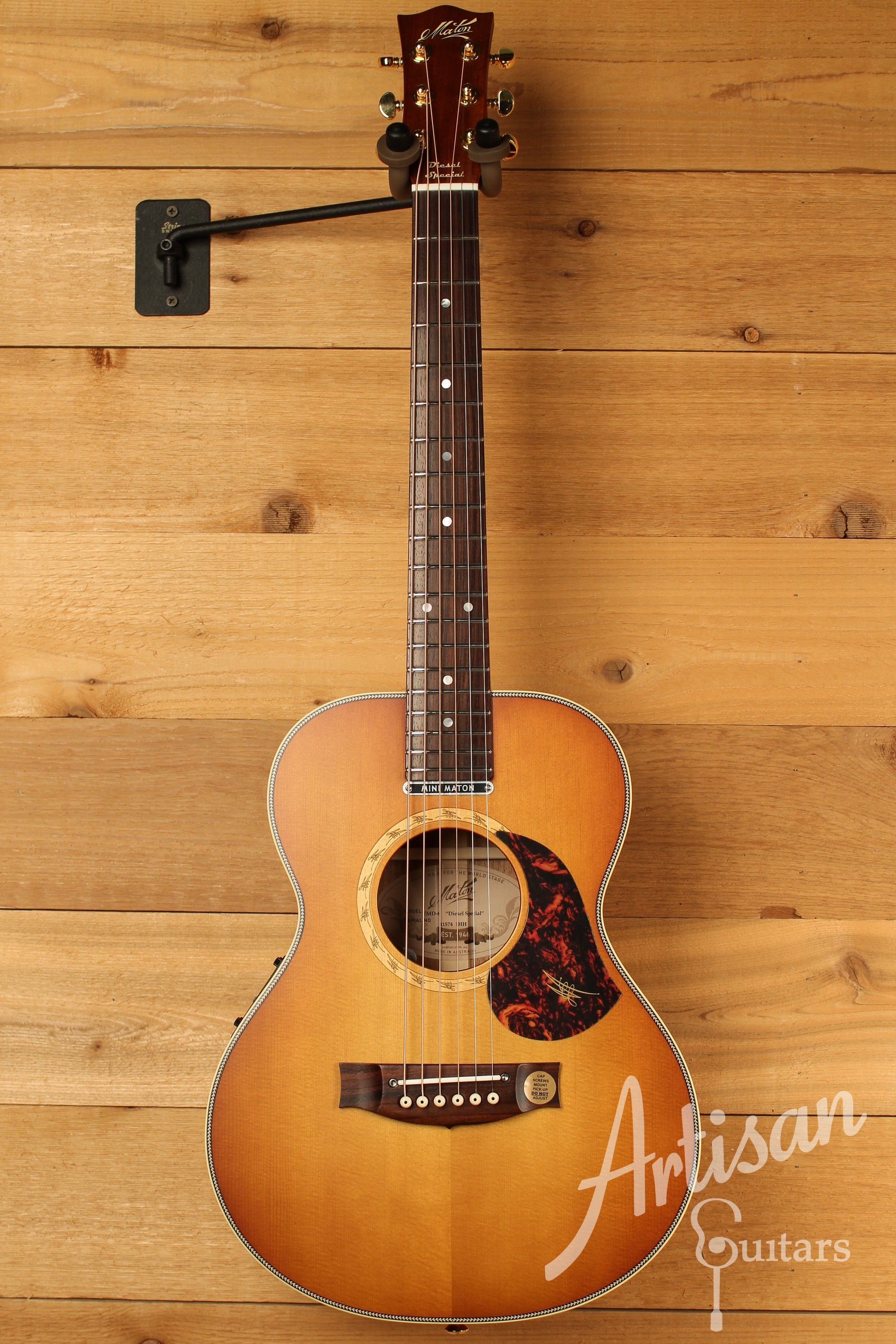 Maton EMD6 Mini Maton Diesel Sitka with Blackwood and Vintage