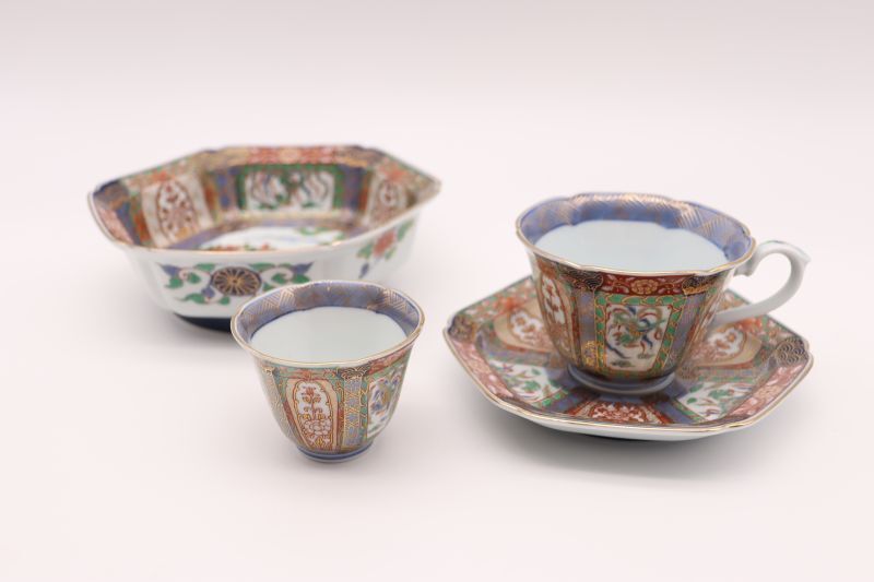 新品未使用】有田焼 幸楽窯 古伊萬里 色絵山水 金彩 三段重 木箱付き