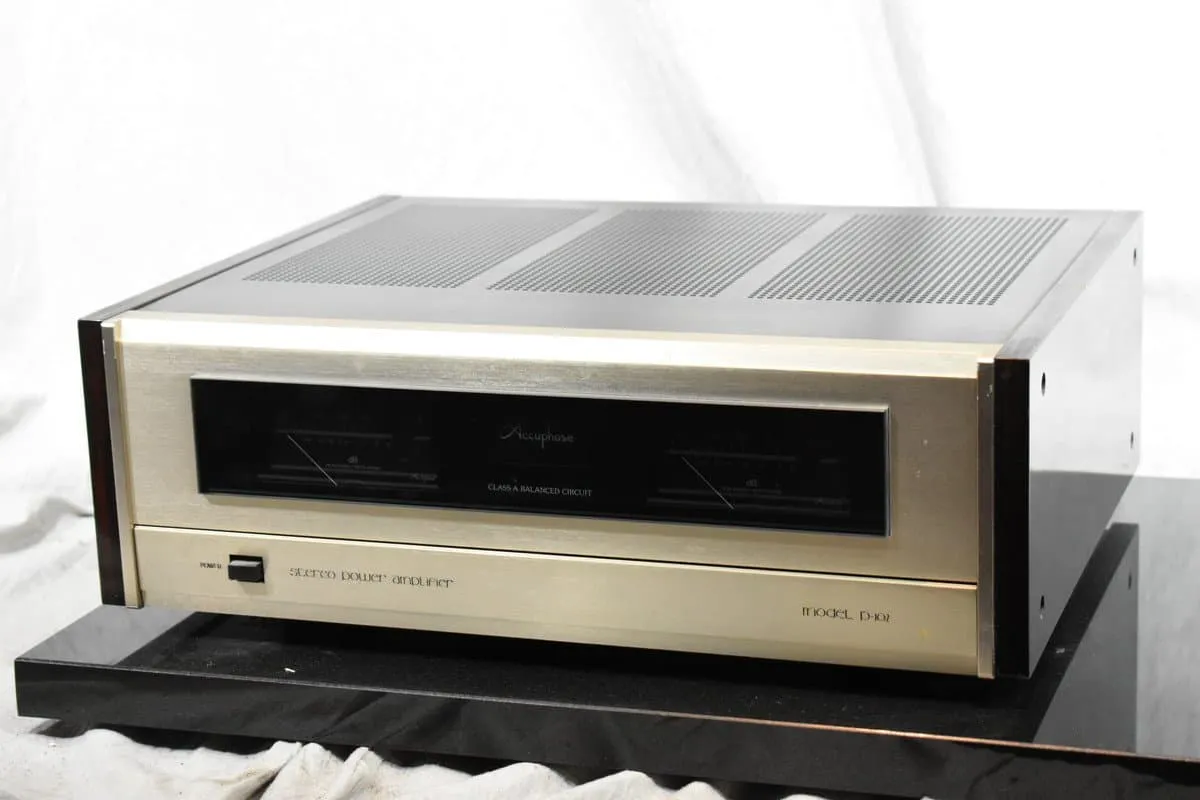 Accuphase P-102 アキュフェーズ ステレオパワーアンプ | オーディオの
