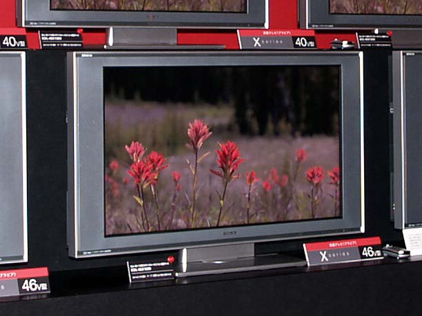 ソニー、フルHD対応モデルなど液晶「ブラビア」3シリーズ