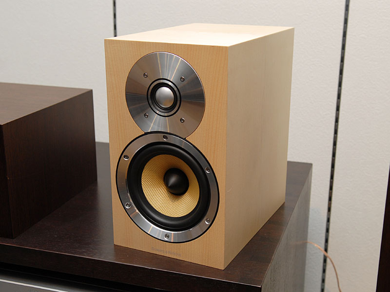 マランツ、B&Wの低価格「CMシリーズ」トールボーイ/センター