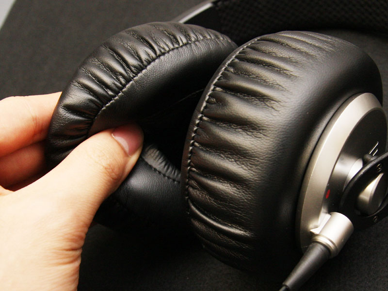 ソニー、低域重視の新ヘッドフォン「EXTRA BASS」シリーズ