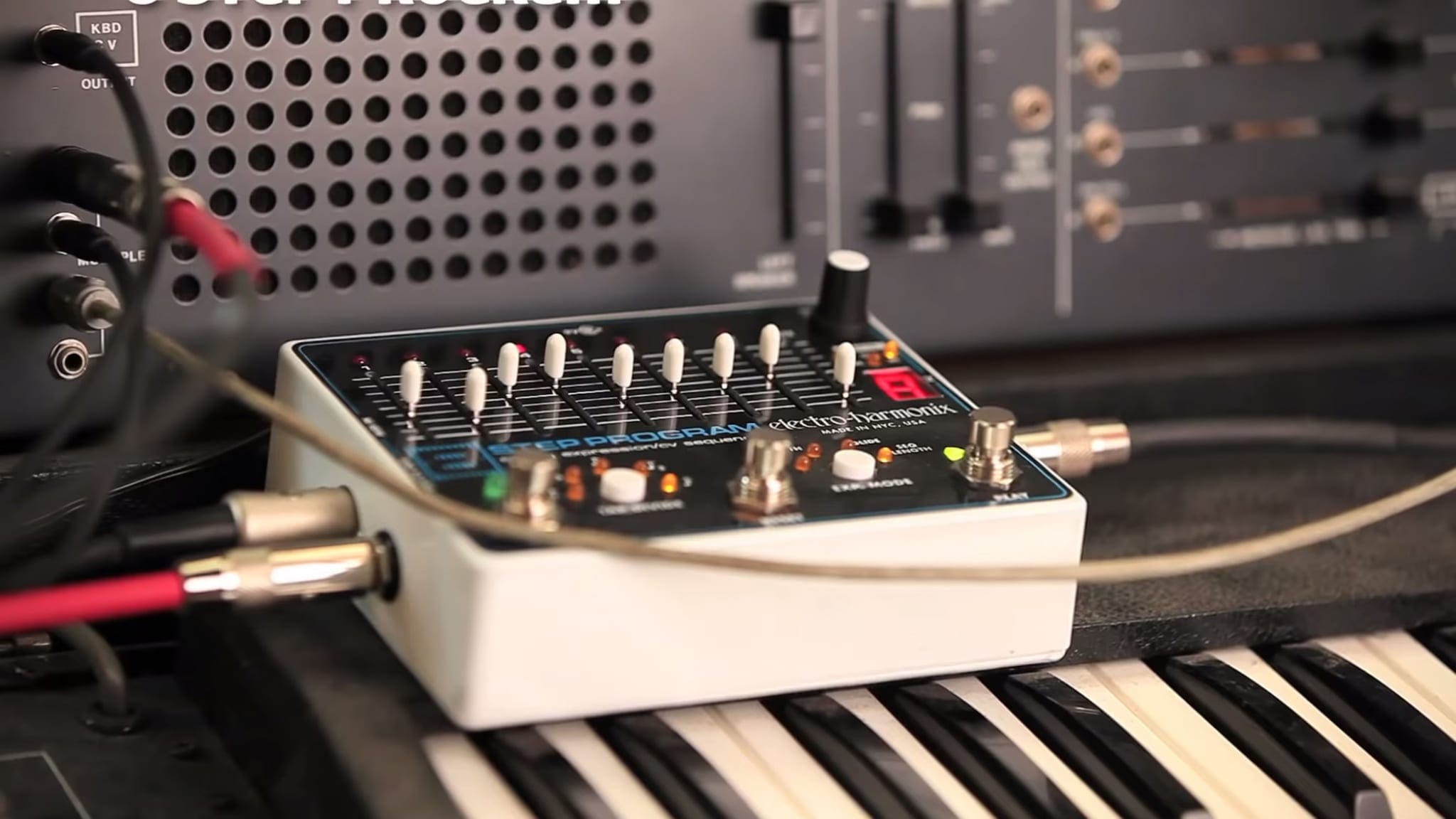 8 Step Program | Analog Expression / CV Sequencer - Electro-Harmonix