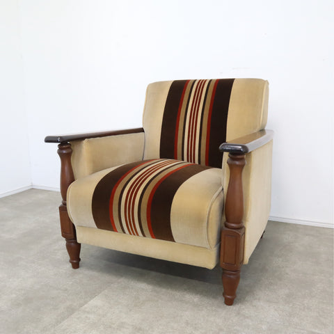 04877CD4-E7FD-4C48-B0F4-