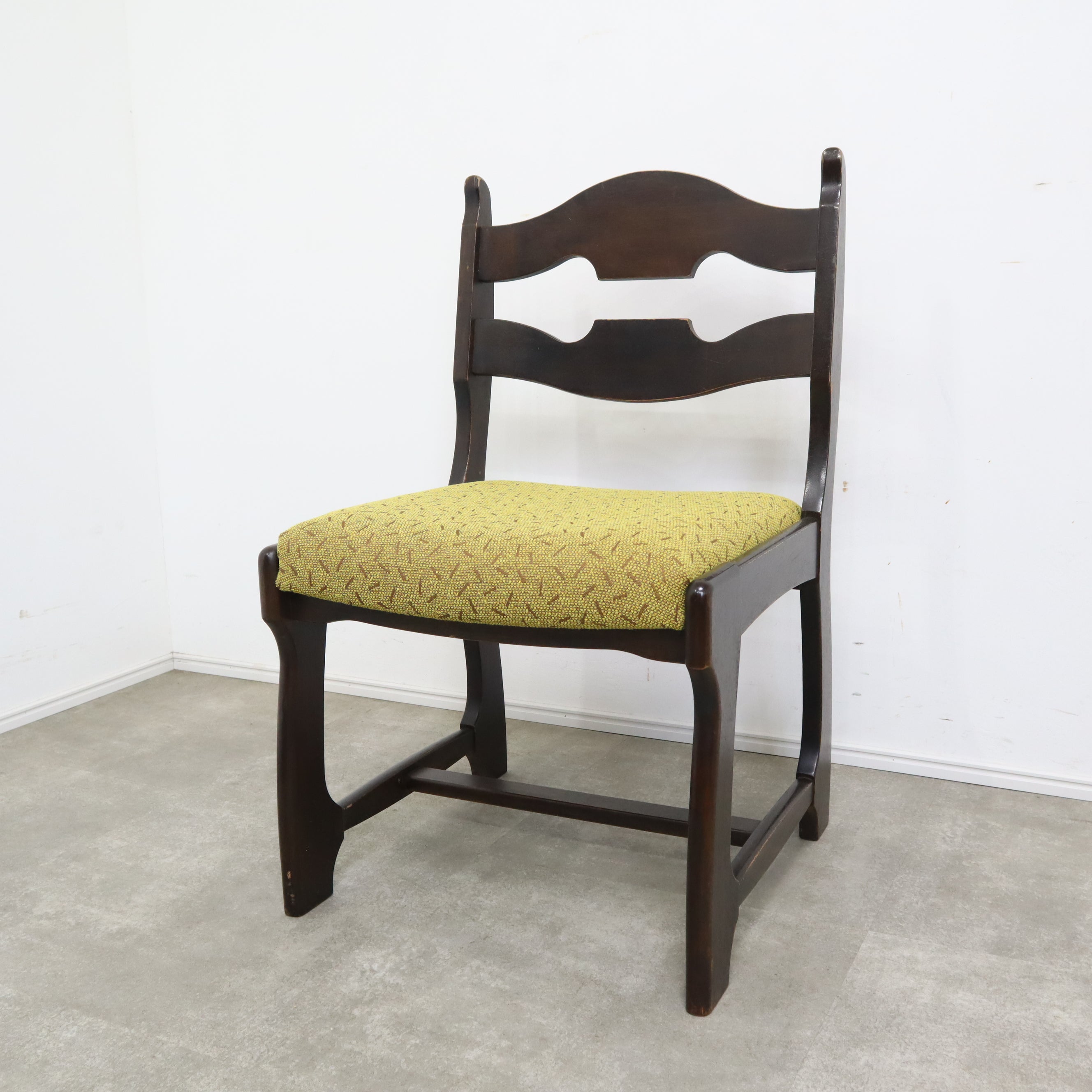 オールドカリモク ダイニングチェア 座面張替済 No.4 – バナル