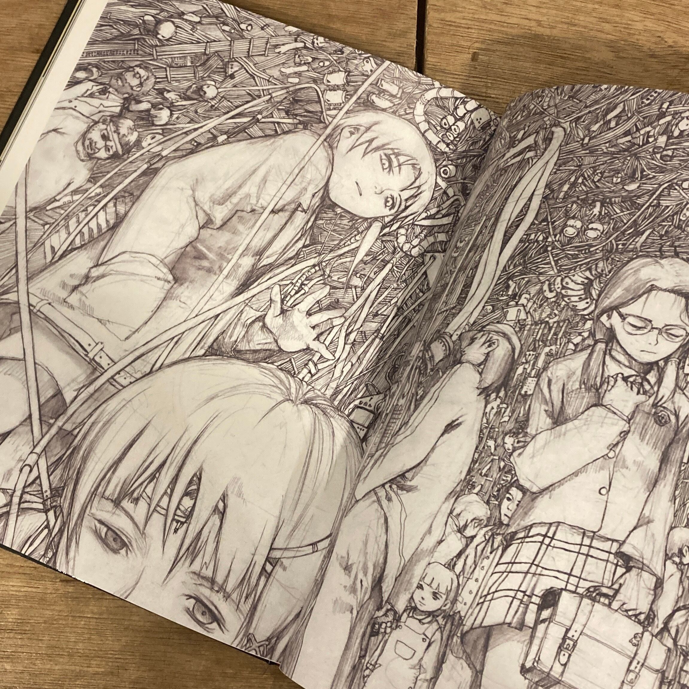 lain: 安倍吉俊画集オムニプレゼンス / an omnipresence in wired lain