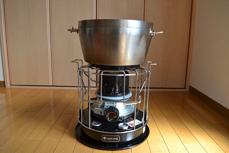 スノーピークの石油コンロ「タクード」はストーブとして暖かいのか