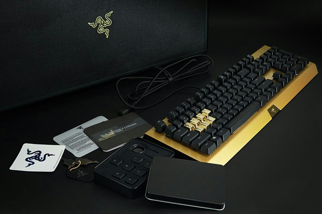 メカニカルキーボード『Razer BlackWidow X Chroma』のゴールドモデル