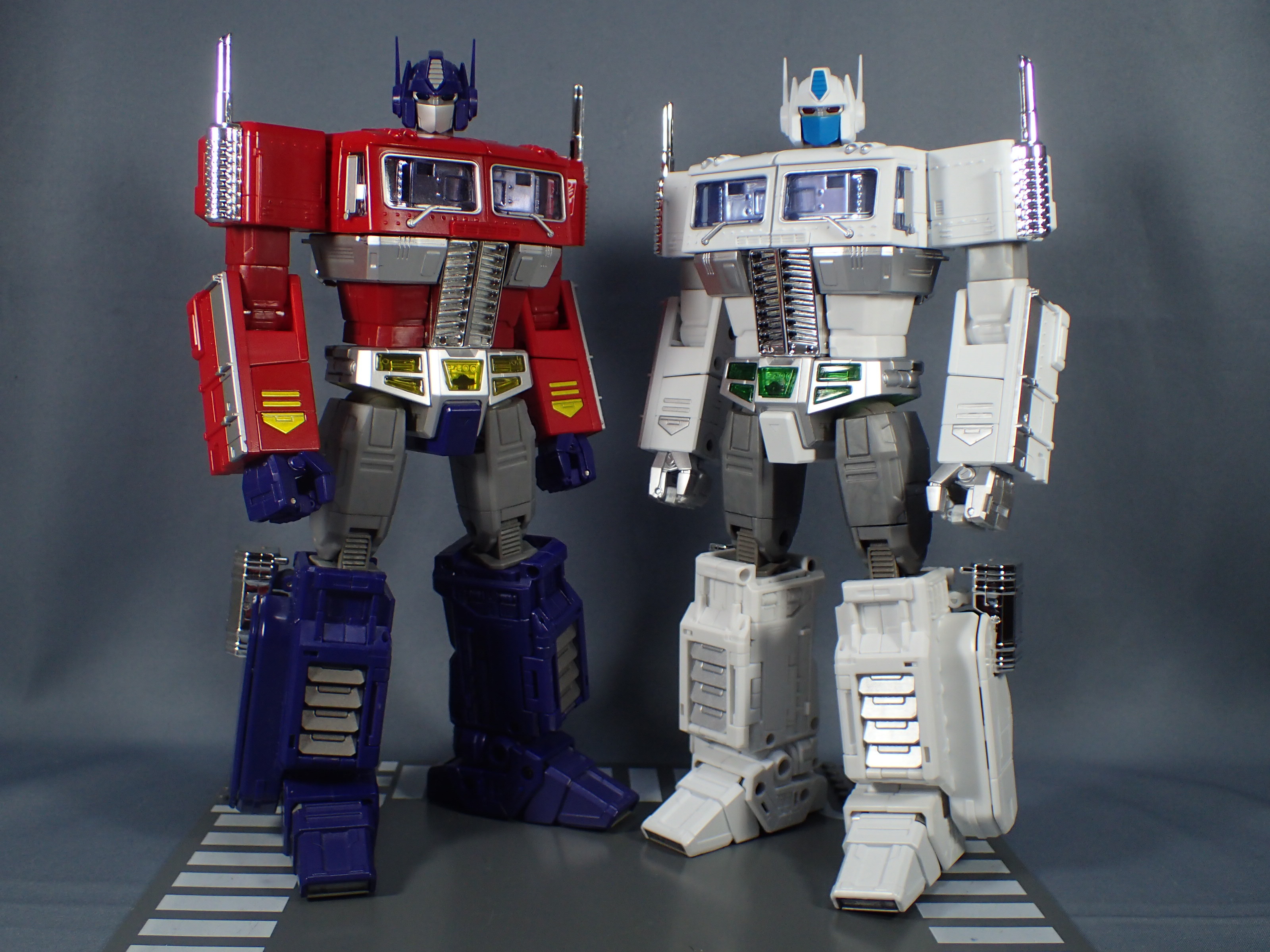 7-Eleven、Transform!（トランスフォーマー マスターピース MP-711