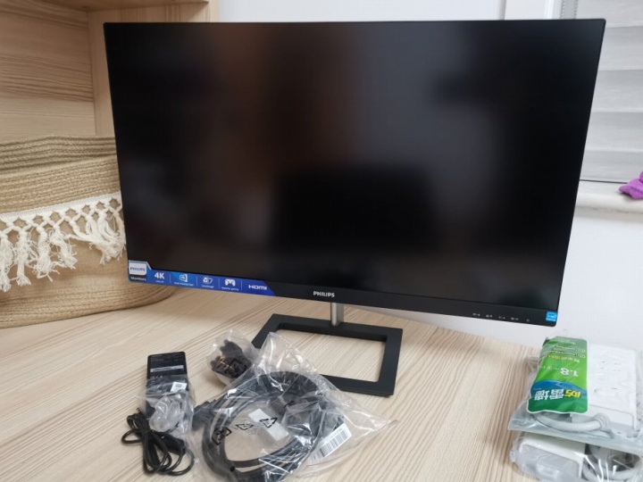 Philips 『278E1A/11』 レビューチェック ～E Lineシリーズ最新の27