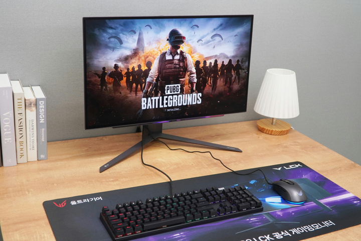 LG、日本発売が決まった世界初となる26.5インチ WQHD OLEDパネルで