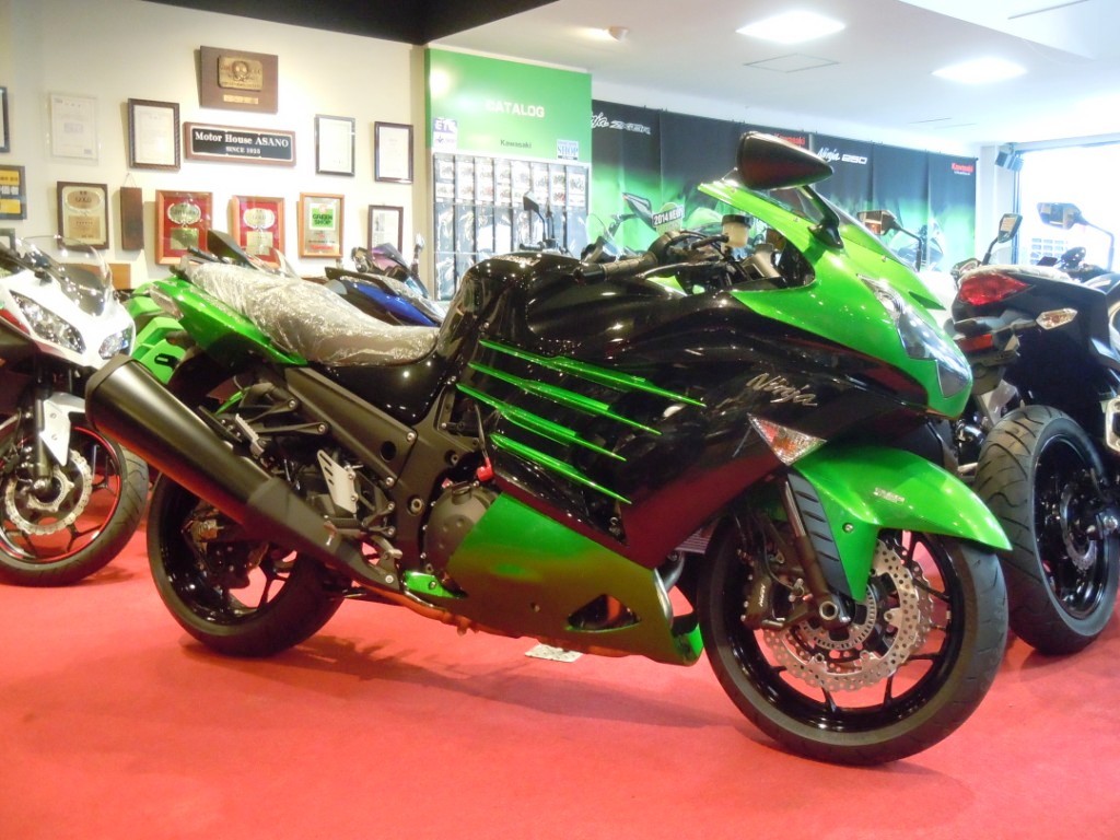 ZX-14R ABS 2014年モデル グリーン入荷しました！ - カスタムパーツ MH