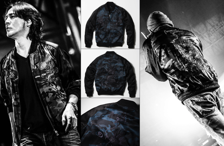 静かなブルーの世界を力強く舞う 