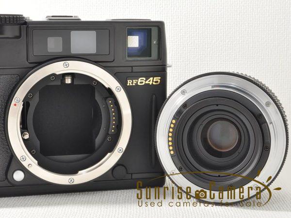 BRONICA（ブロニカ）RF645／軽快なAE搭載中判レンジファインダーカメラ