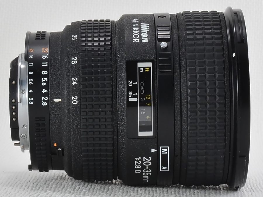 オールドレンズ探訪記] Nikon AF NIKKOR 20-35mm F2.8DのAFと広角で