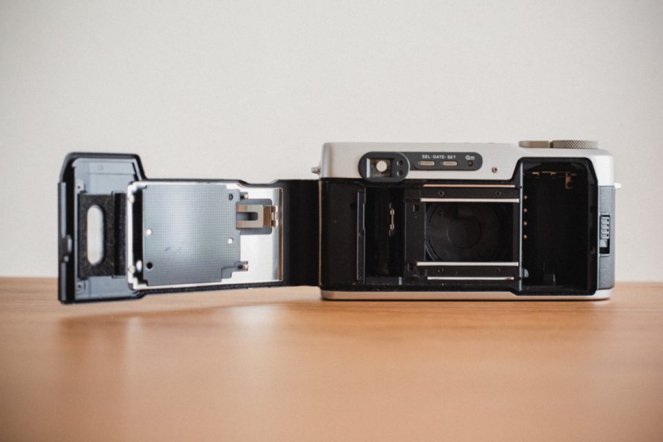 旅×フィルムカメラ第8弾] カメラ女子にオススメ！FUJIFILM KLASSE