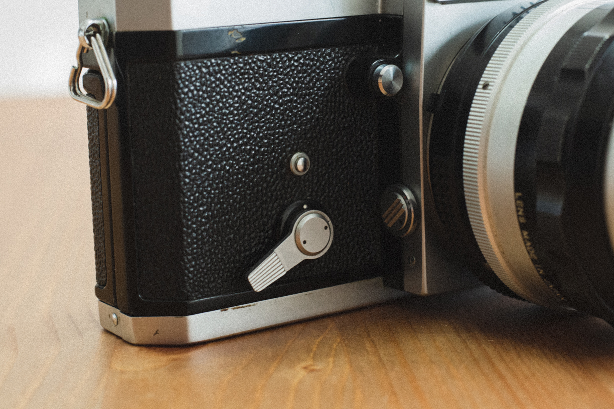 Nikon Fは本格派に最適！カメラ女子必見の名機サンライズカメラ公式