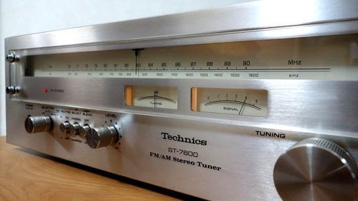Technics ST-7600: BLUESS Laboratory