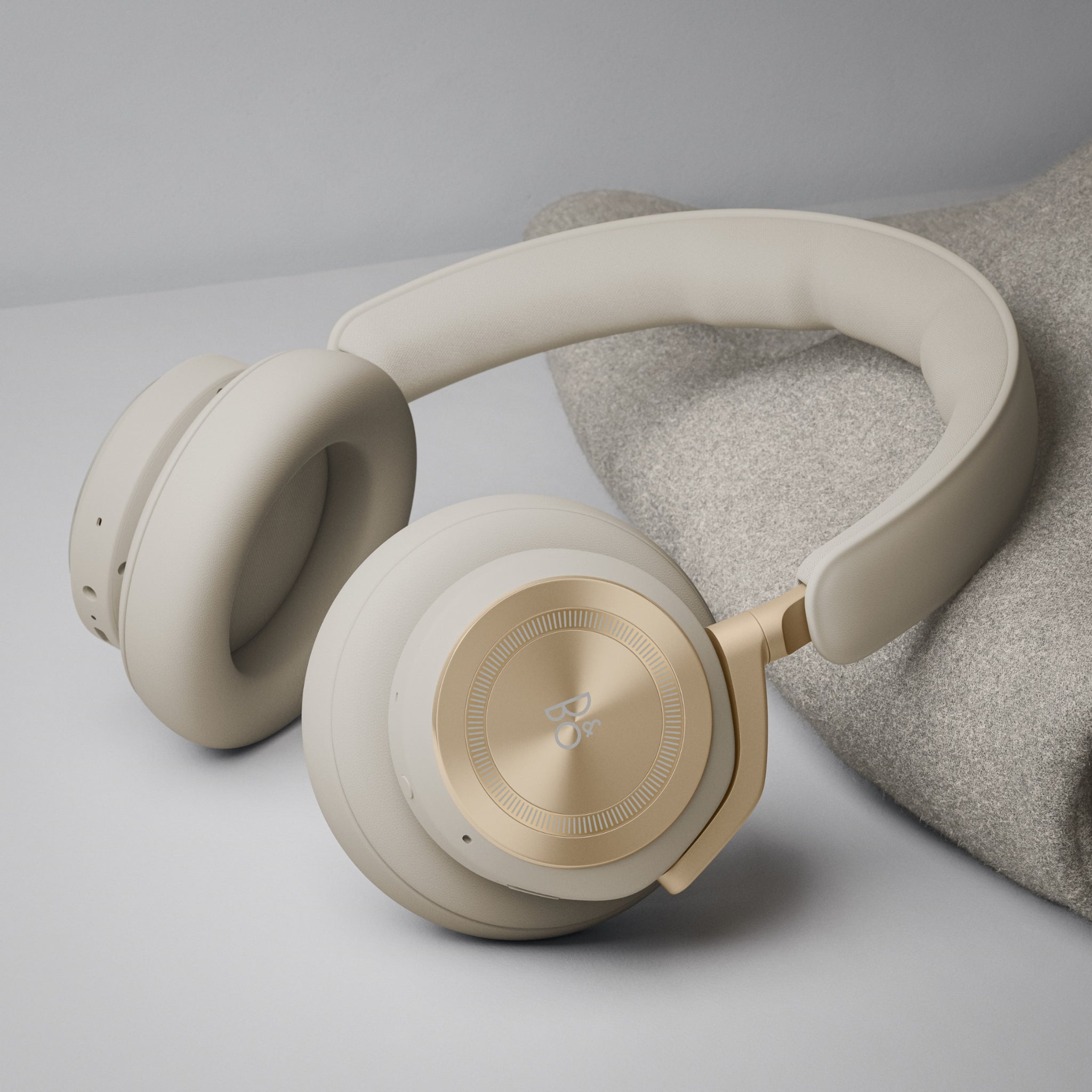 Beoplay HX