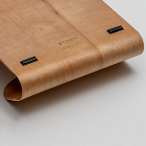 マウスパッド 手に寄り添う 無垢材のマウスパッド – By Emotion