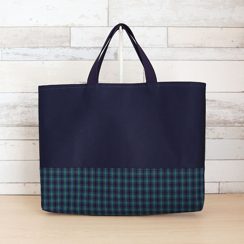 青馬のワッペン付き】 ファミリア風 緑チェック マチあり ハンドバッグ