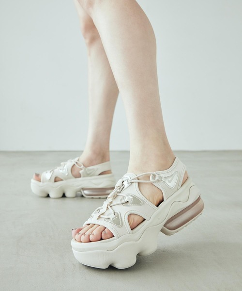 セール】ナイキ エア マックス ココ サンダル SE ウィメンズシューズ