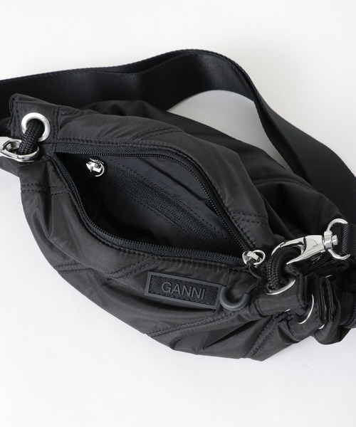 GANNI（ガニー）の「GANNI Quilted Recycled Tech Bag（ショルダー
